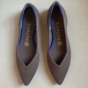 Rothy’s pointed toes flats. Never worn!
